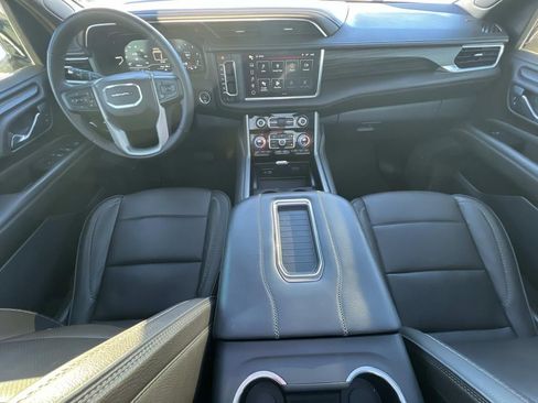 Used 2023 GMC Yukon Denali image 13