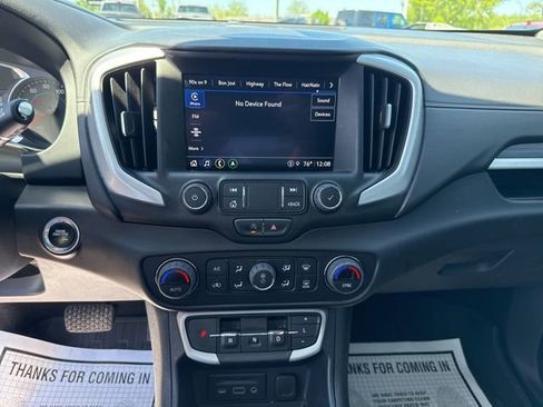 Used 2023 GMC Terrain SLT w/ Infotainment Package II AWD/4WD image 30