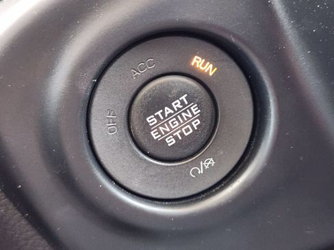 Used 2018 Jeep Wrangler Unlimited Sport S AWD/4WD image 21
