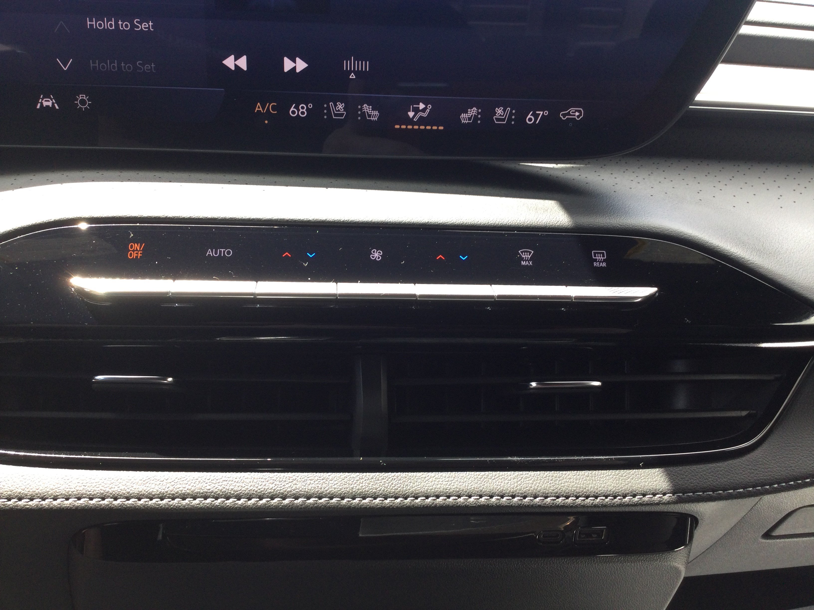 Used 2025 Buick Enclave Avenir w/ Super Cruise Package AWD/4WD image 20
