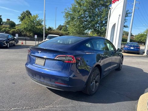 Used 2023 Tesla Model 3 Standard Range RWD image 5