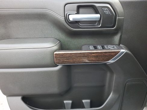 Certified 2021 GMC Sierra 1500 SLE w/ X31 Off-Road Package image 13