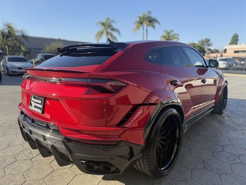Used 2024 Lamborghini Urus Performante image 6