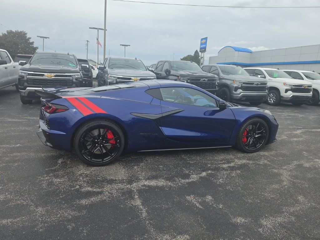 New 2027 Chevrolet Corvette Grand Sport w/ Z52 Sport Performance Package RWD image 8