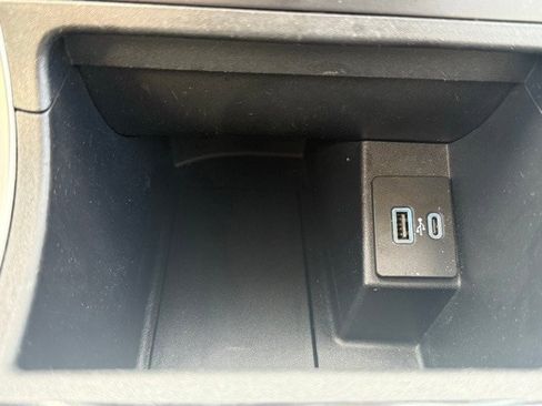 Used 2022 Ford Edge SEL w/ Class II Trailer Tow Package image 17