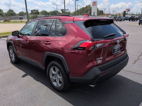 Certified 2023 Toyota RAV4 XLE FWD image 5