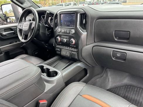 Used 2023 GMC Sierra 2500 AT4 w/ AT4 Preferred Package AWD/4WD image 12