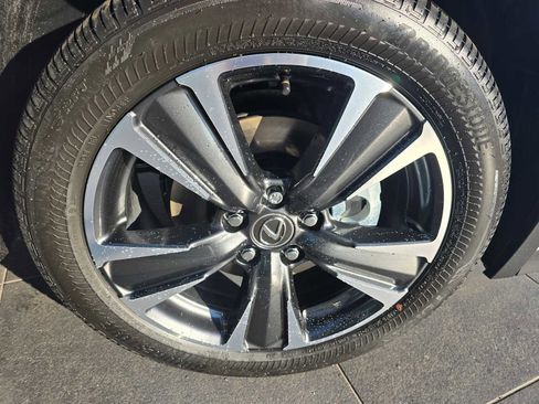 New 2026 Lexus UX 300h FWD image 9