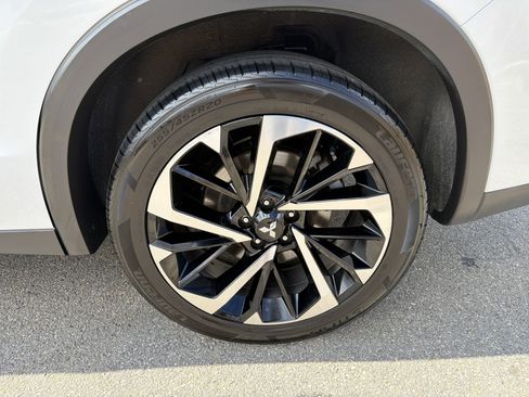 Used 2024 Mitsubishi Outlander SE image 20