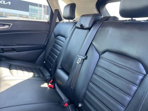 Used 2019 Ford Edge SEL w/ Equipment Group 201A image 30