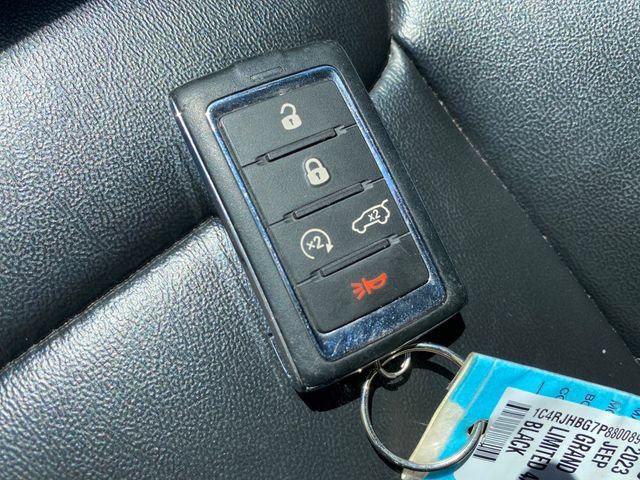 Used 2023 Jeep Grand Cherokee Limited AWD/4WD image 26