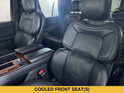 Used 2022 Lincoln Navigator Reserve AWD/4WD image 12