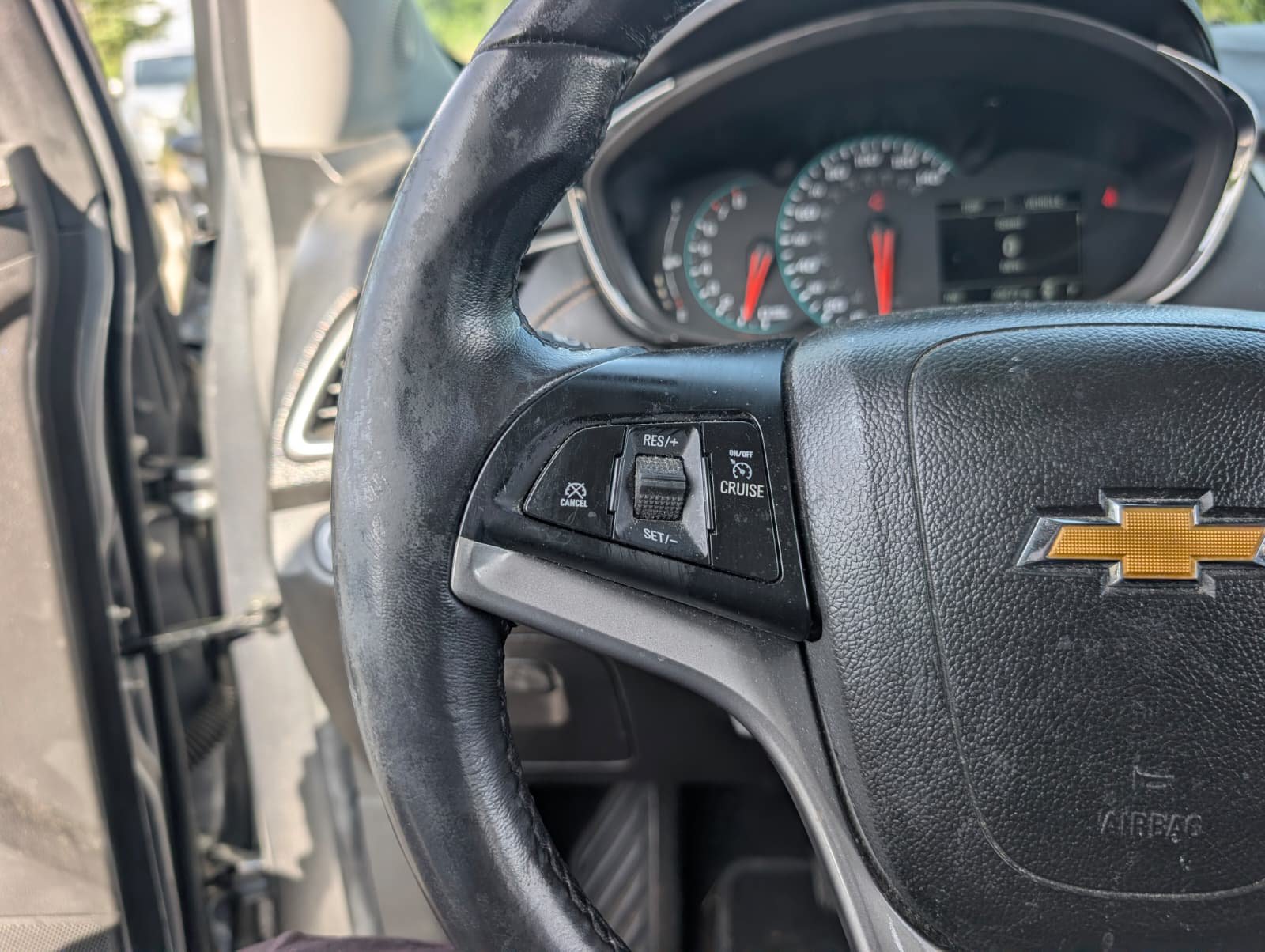 Used 2019 Chevrolet Trax LT w/ LT Convenience Package AWD/4WD image 41