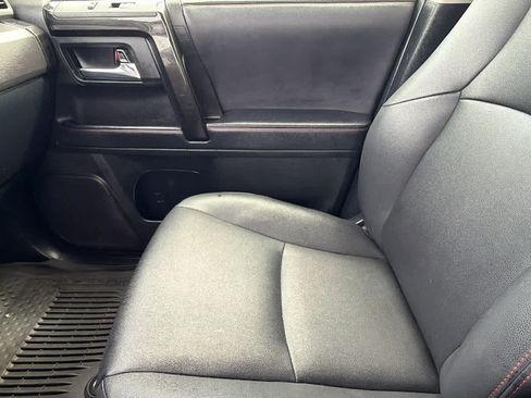 Used 2021 Toyota 4Runner Venture w/ Moonroof Package AWD/4WD image 12