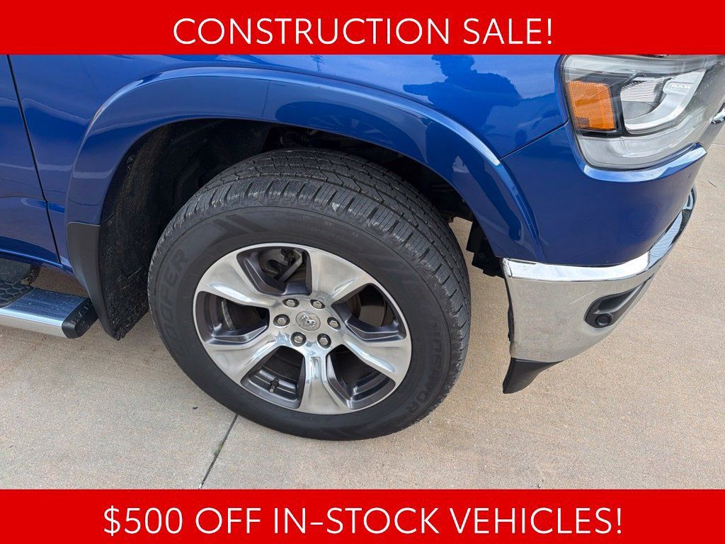 Used 2019 RAM 1500 Laramie AWD/4WD image 2