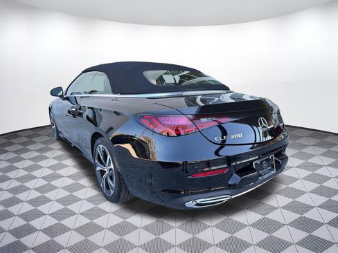 Used 2025 Mercedes-Benz CLE 300 4MATIC Cabriolet image 3