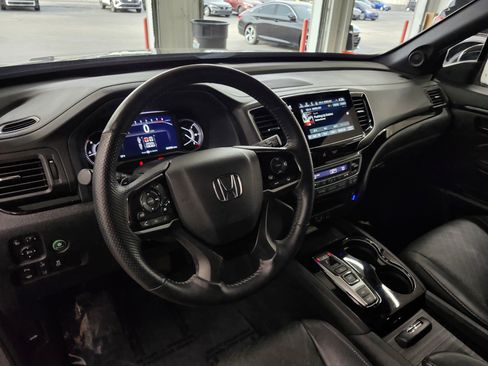 Used 2022 Honda Passport Elite image 18