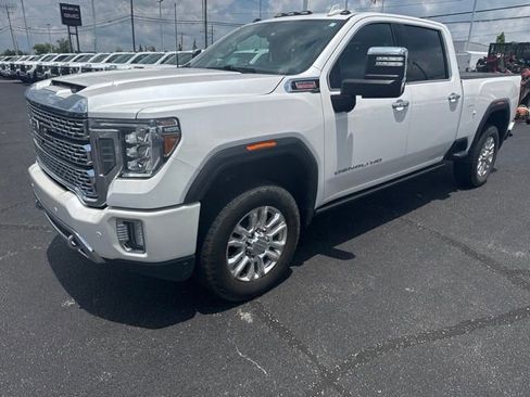 Used 2022 GMC Sierra 2500 Denali w/ Denali Ultimate Package AWD/4WD image 2