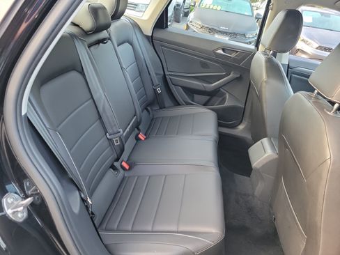 Used 2024 Volkswagen Jetta SE FWD image 26
