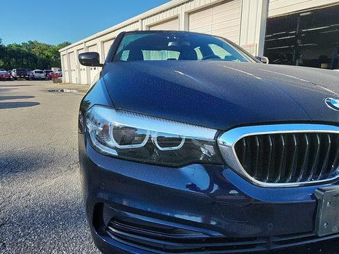Used 2019 BMW 530i xDrive w/ Convenience Package AWD/4WD image 9
