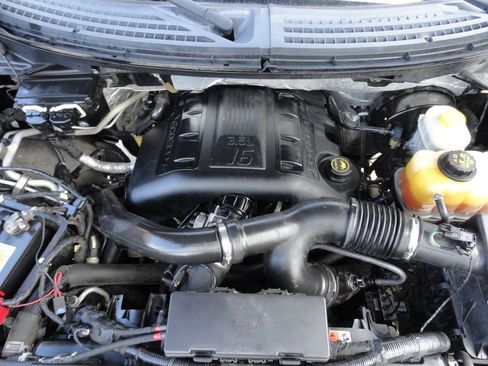 Used 2014 Ford F150 Platinum RWD image 35