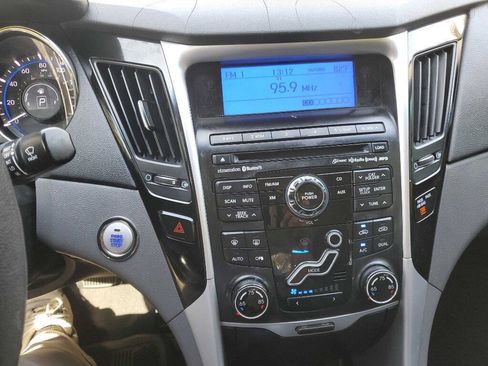 Used 2011 Hyundai Sonata Limited FWD image 28