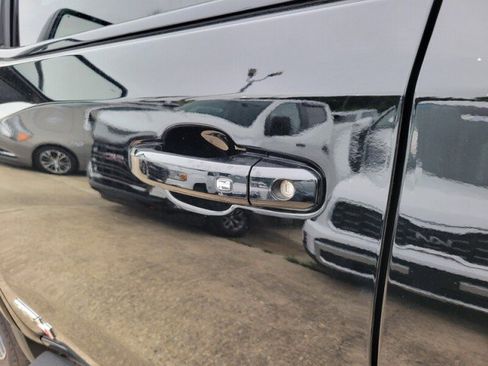 Used 2026 GMC Sierra 1500 AT4 w/ AT4 Premium Package AWD/4WD image 9