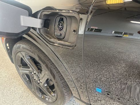 New 2025 Chevrolet Equinox EV RS w/ Convenience Package II image 24