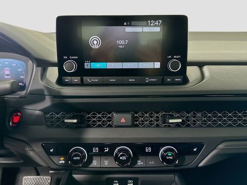 New 2025 Honda Accord SE image 11