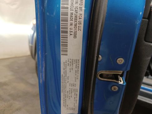 Used 2021 Jeep Cherokee Trailhawk w/ Sun, Sound & Nav Group image 27