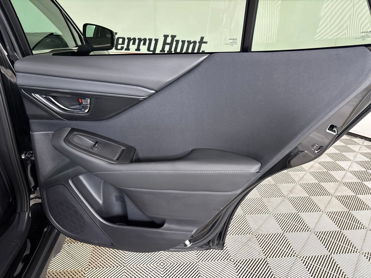Used 2024 Subaru Outback Premium AWD/4WD image 22