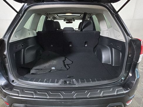 Used 2019 Subaru Forester Premium AWD/4WD image 28