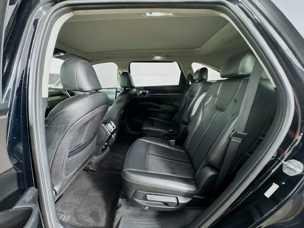 Used 2022 Kia Sorento SX FWD image 26