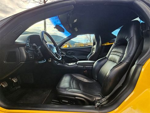 Used 2001 Chevrolet Corvette Convertible w/ Preferred Equipment Group2 image 15