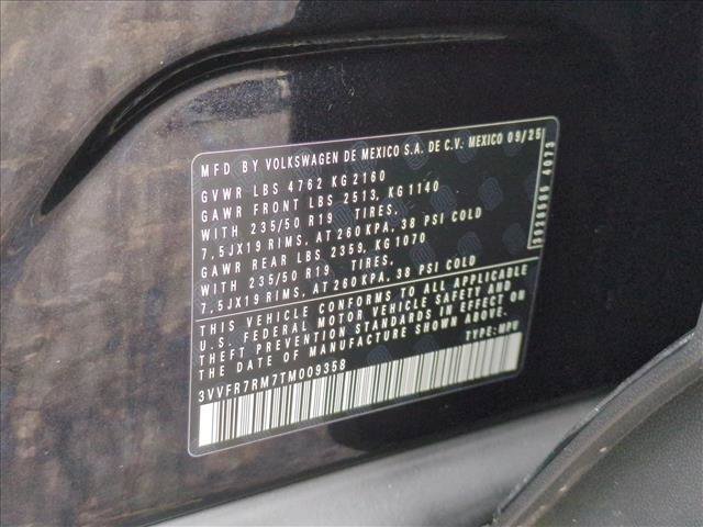 Used 2026 Volkswagen Tiguan SE FWD image 22