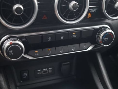 Used 2024 Nissan Sentra SV FWD image 18