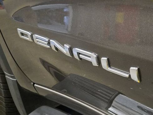 Used 2019 GMC Sierra 1500 Denali w/ Driver Alert Package II AWD/4WD image 6