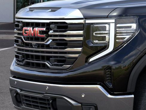 New 2026 GMC Sierra 1500 SLT image 13