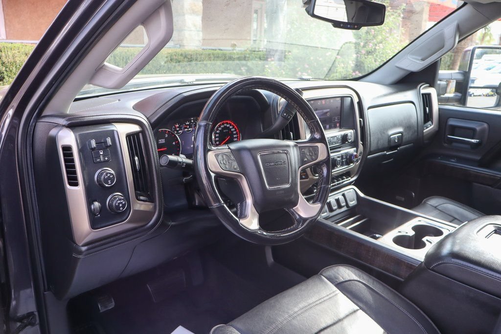 Used 2016 GMC Sierra 2500 Denali w/ Duramax Plus Package AWD/4WD image 22