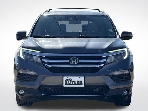 Used 2016 Honda Pilot Touring image 11