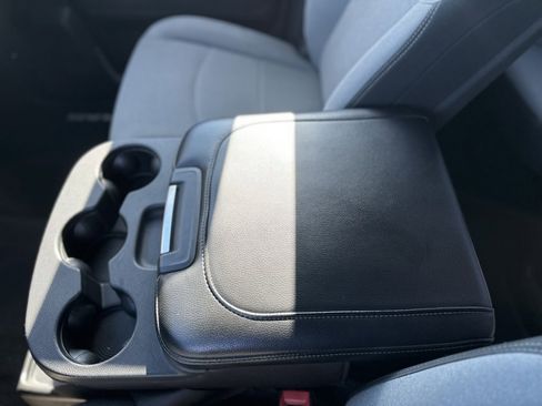 Used 2021 RAM 2500 Big Horn image 21