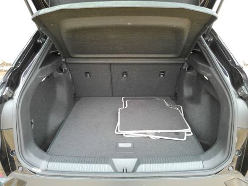 Used 2023 Volkswagen ID.4 Pro RWD image 25