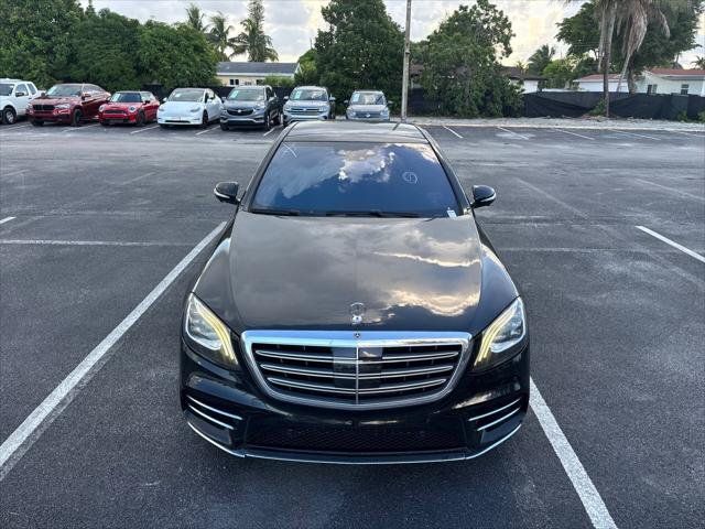 Used 2018 Mercedes-Benz S 560 Sedan w/ AMG Line Exterior image 9