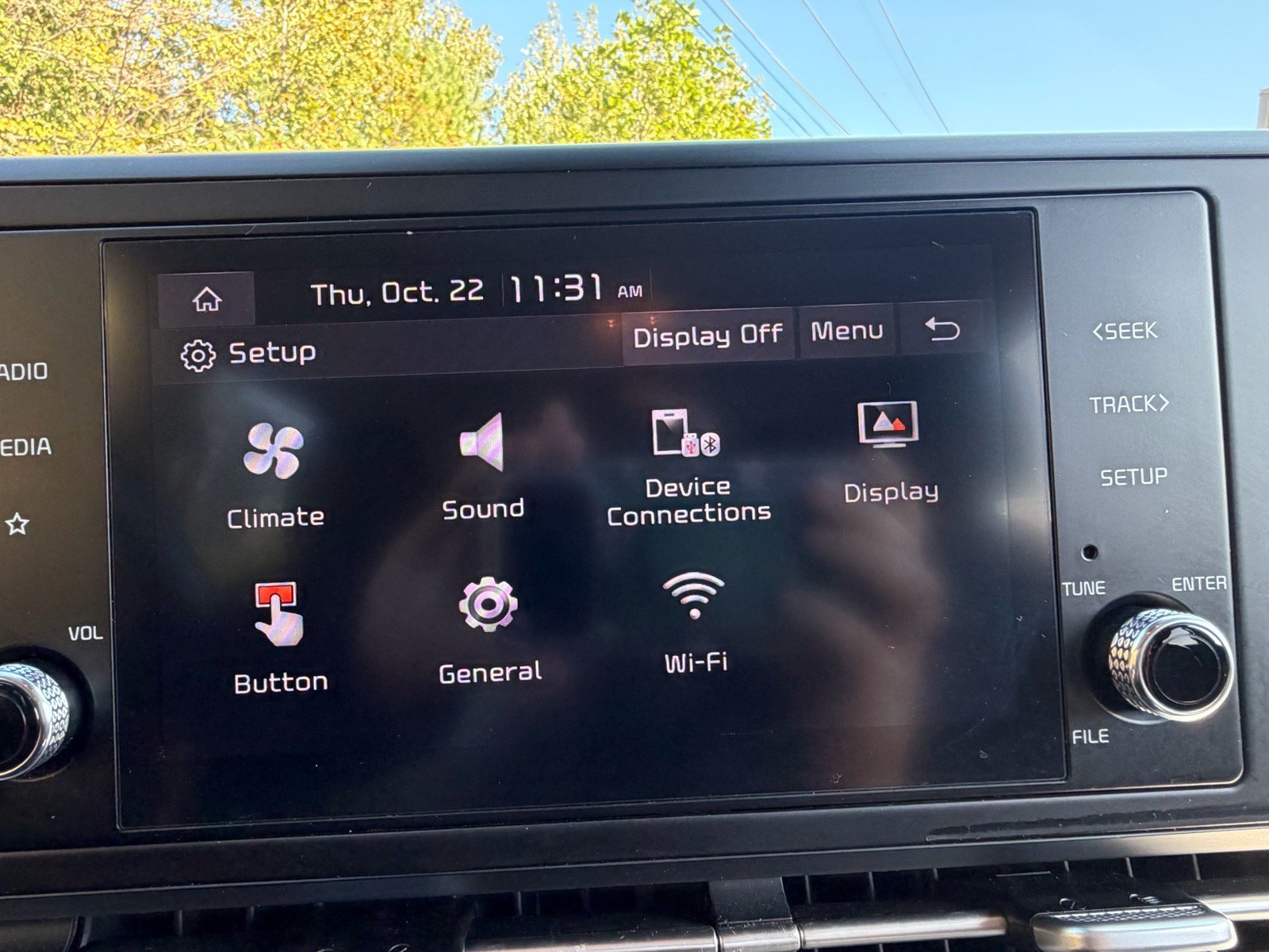 Used 2024 Kia Carnival LX FWD image 37