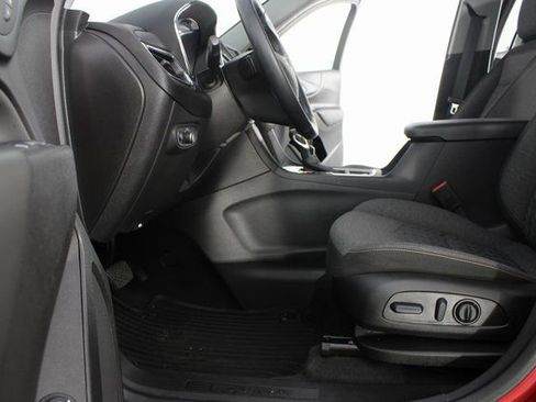 Used 2024 Chevrolet Equinox LT w/ LPO, Floor Liner Package image 15