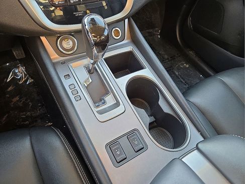 Used 2024 Nissan Murano SV image 30