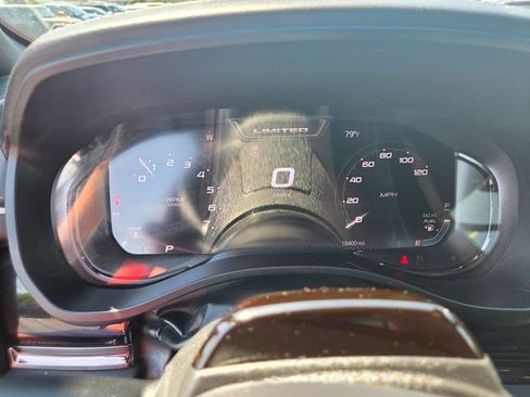 Used 2025 RAM 1500 Limited AWD/4WD image 4