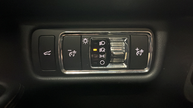 Used 2025 Lincoln Aviator AWD image 33