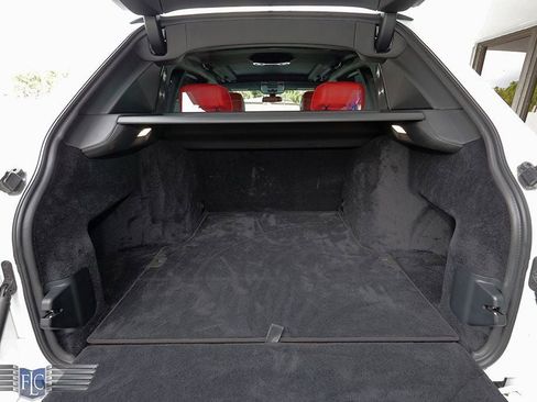 Used 2019 Rolls-Royce Cullinan image 46