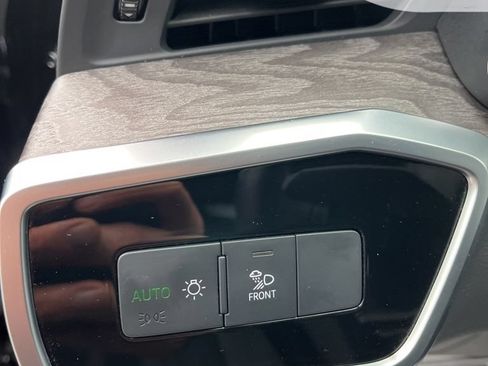 Used 2024 Audi A6 Premium Plus AWD/4WD image 29